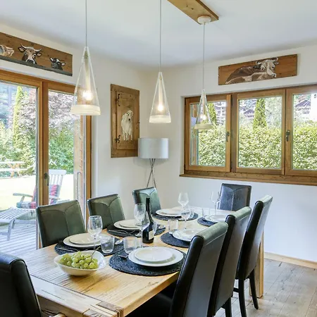 1, Hot Tub And Bbq * تشامبري